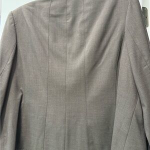 Beautiful Alfani dark brown blazer with pockets and banded hem with stitching